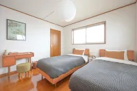 Spacious 120 m² / 4 BRs / Sleeps 8 / 3 min Station