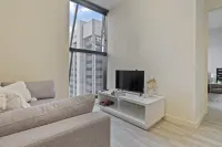 Convenient City Living@SouthernCross | Free Tram - New