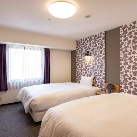 THE DAY HOTEL ShinYokohama Отели рядом с достопримечательностью «Железнодорожная станция Кикуна»