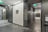 Urban Studio Retreat | Melbourne CBD Living - C27