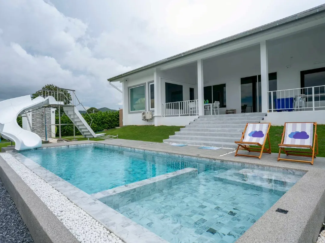 Konmek Poolvilla - Sattahip