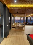 Luxury 3 BHK with Pool & Gym10 minutes from Airport - Condos
