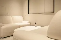 Jh Blossom Capsule and Cabin Hotel - Wifi