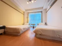 Toyoko no Yoko 301 - 2-Star