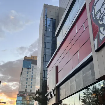 HostelOne Отели рядом с достопримечательностью «Сүхбаатарын Талбай»