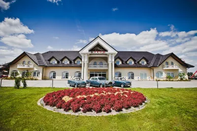 PARKHOTEL LYSON Hotels in Zator