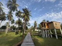 Baan Proud Proud Hotels in Khanom