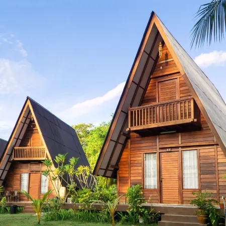 Bayu Lestari Island Resort Отели в г. Pulau Babi