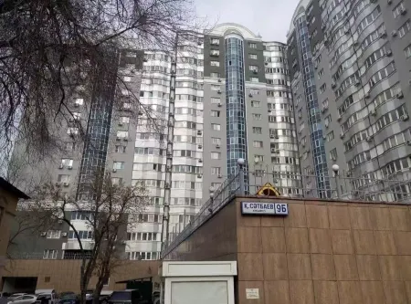Rujia Apartment Отели рядом с достопримечательностью «Никольский Собор»