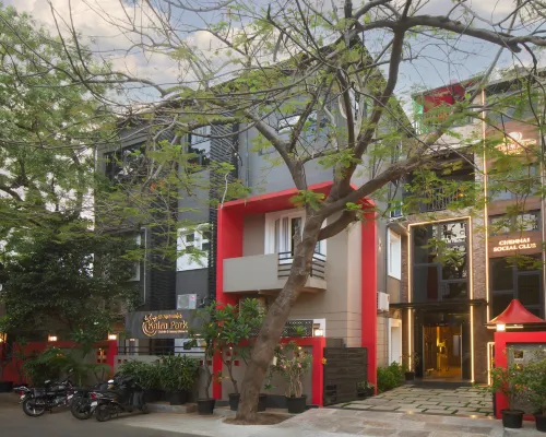 KAIRA PARK Hotels near German Consulate General