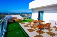 2 BR Penthouse w/ Wide Balcony and 7ft Billiards Hotels in Mexico