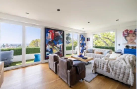 Modern flat with sea view - AC- 2BR- 4P - Cannes