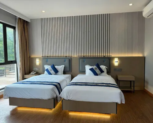 4 MÙA HOTEL Photos