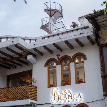 Casa Blanca Cuenca Boutique Hotel Hotels near Barranco