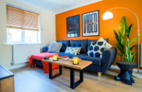 Comfy 3-Bed City Home • Parking • Near Deansgate