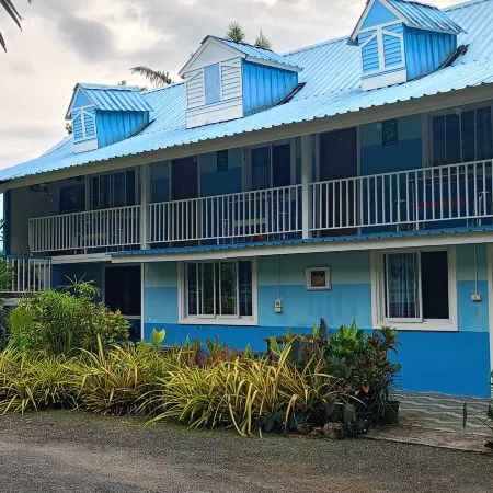 Krasom Homestay Отели рядом с достопримечательностью «Suwan Kuha Temple»