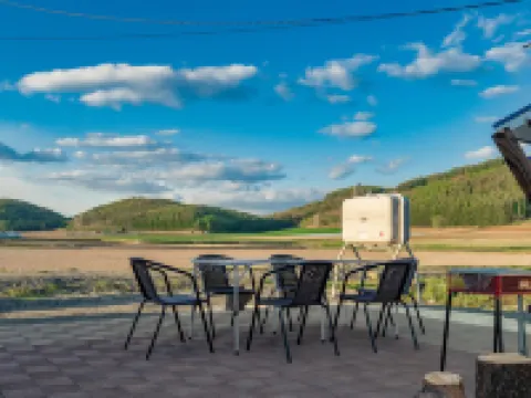 Kantarō & Monetarō's Mother House