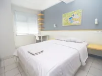 Easton Park Residence Naffi Rooms by Mustika Hoteles en Jatinangor