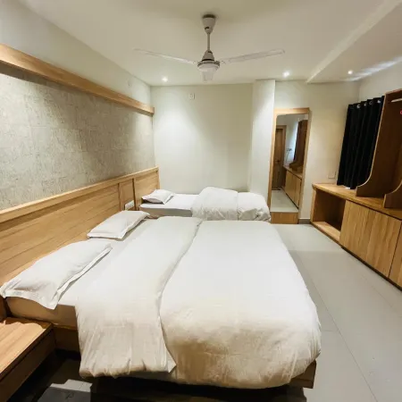 Hotel Pratap Inn