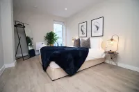 Sleek and Modern 2BR Home - Cardiff Bay!