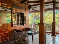 Sofia's Wooden Home