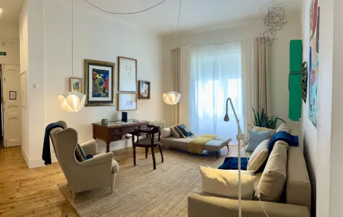 2 bedroom apartment in Lisbon with garden view - บริการรถรับส่ง