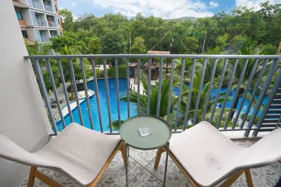 1-Bedroom Apartment with Pool View (250M. to Nai Yang beach) Отели в г. 