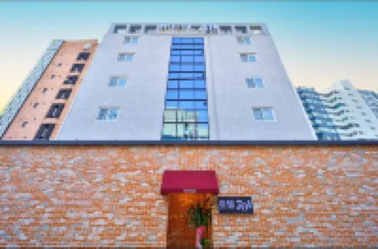 Changwon Jinhae Hotel 701