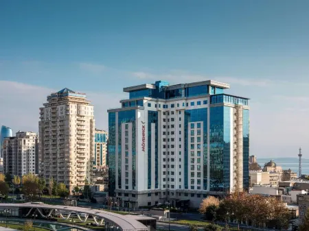 Movenpick Winter Park Hotel Baku Отели рядом с достопримечательностью «Дворец Ширваншахов»