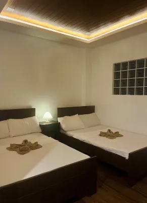 Jezette's Inn Sipalay City Beachfront附近的飯店