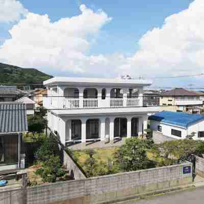 Nostalgia Oiso Awaji Hotel Exterior