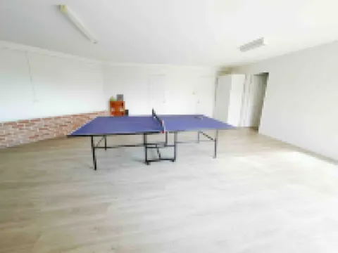 Tropical escape in central location/Entire house