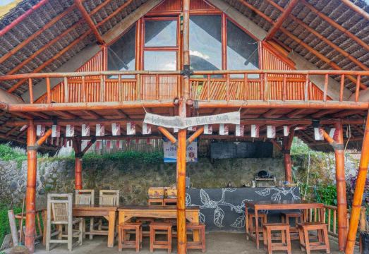 바레 아우르에서 바라본 린자니 산맥