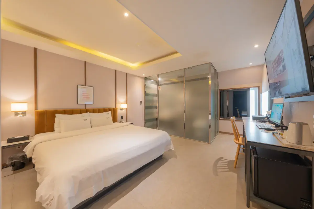 Button Hotel