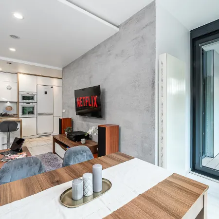 Lumina spacious apartments with parking in Warsaw