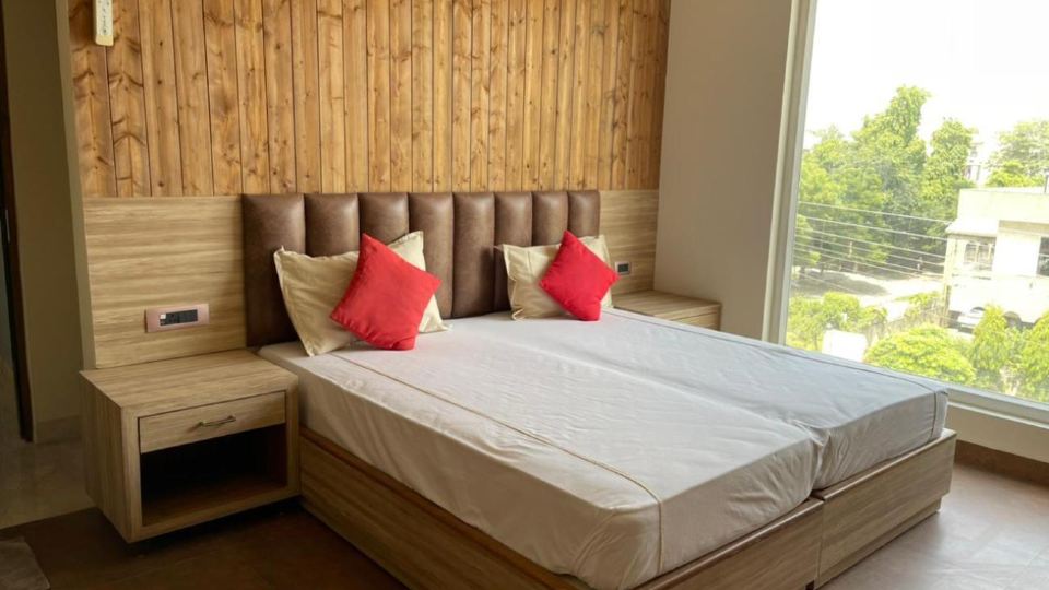 Hotel Grand Tushar Elegant