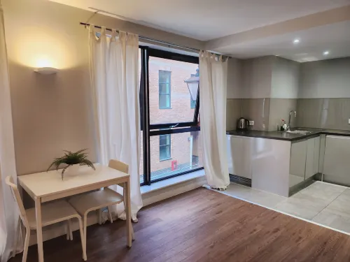 Luxury City Apartment in JQ with Self Checkin - New