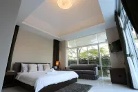 AnB pool villa Glass house close to Jomtien beach