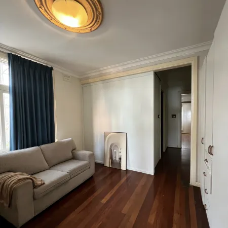burwood quiet share stay Отели рядом с достопримечательностью «Стадион «Ляйххардт Овал»»