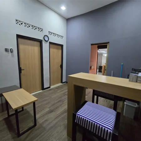 Satria Guest House near Unsoed Purwokerto
