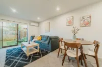 2BR Stay in the City, Gloucester