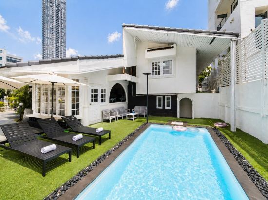 Elegant 5BR Pool Villa in Central Bangkok-Peaceful