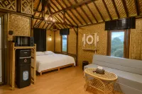 Casa de Monique Glamping Resort - balcony