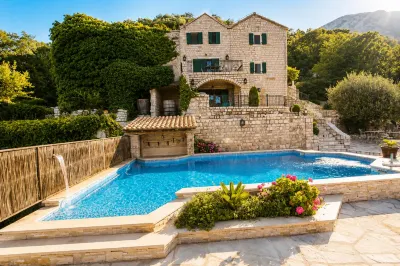 Villa Pietra I Luxury Escape Hotels in 