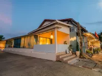 Sea Salt Stay Samui 鄰近尼基海灘（Nikki Beach Samui）的酒店