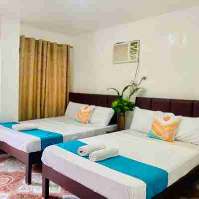 Nanette's Tourist Inn | Near Beach & Town Rooms
