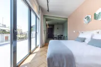 Corto Maltese Boutique - 4-Star