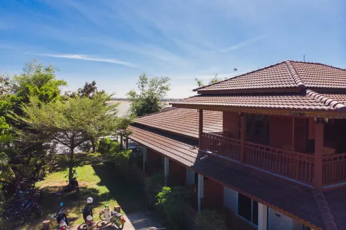Nakorn River View Hotel di Champasack
