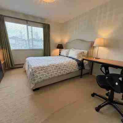 Vancouver Richmond Villa B&B 33 Rooms