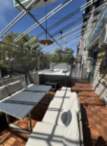 Theatre Hotel by Lodgo